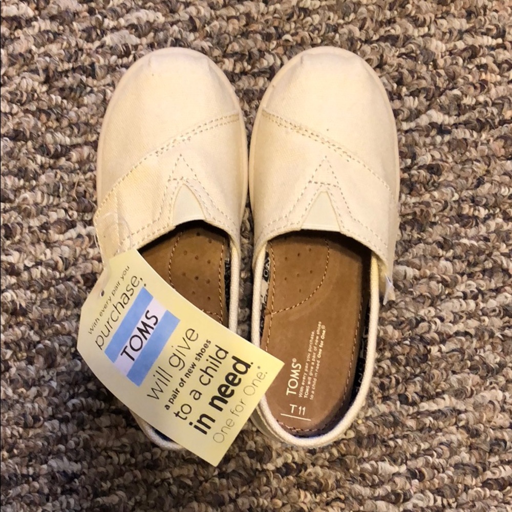 Natural Canvas Tiny TOMS